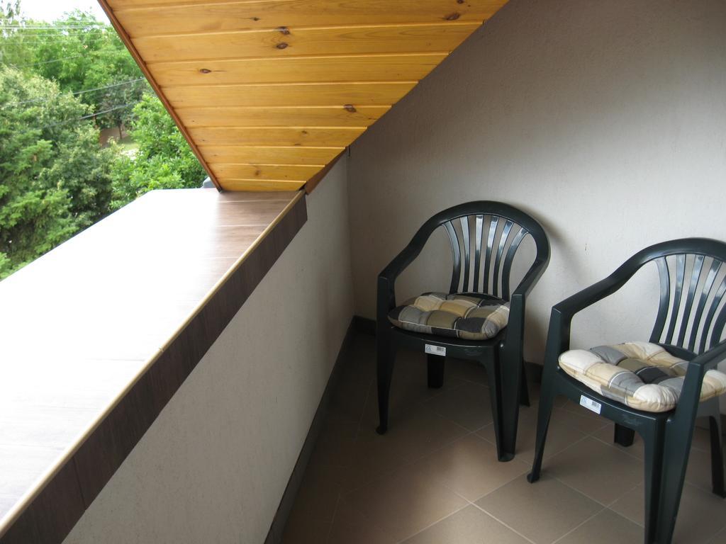 Relax Apartman Apartament Csopak Zewnętrze zdjęcie